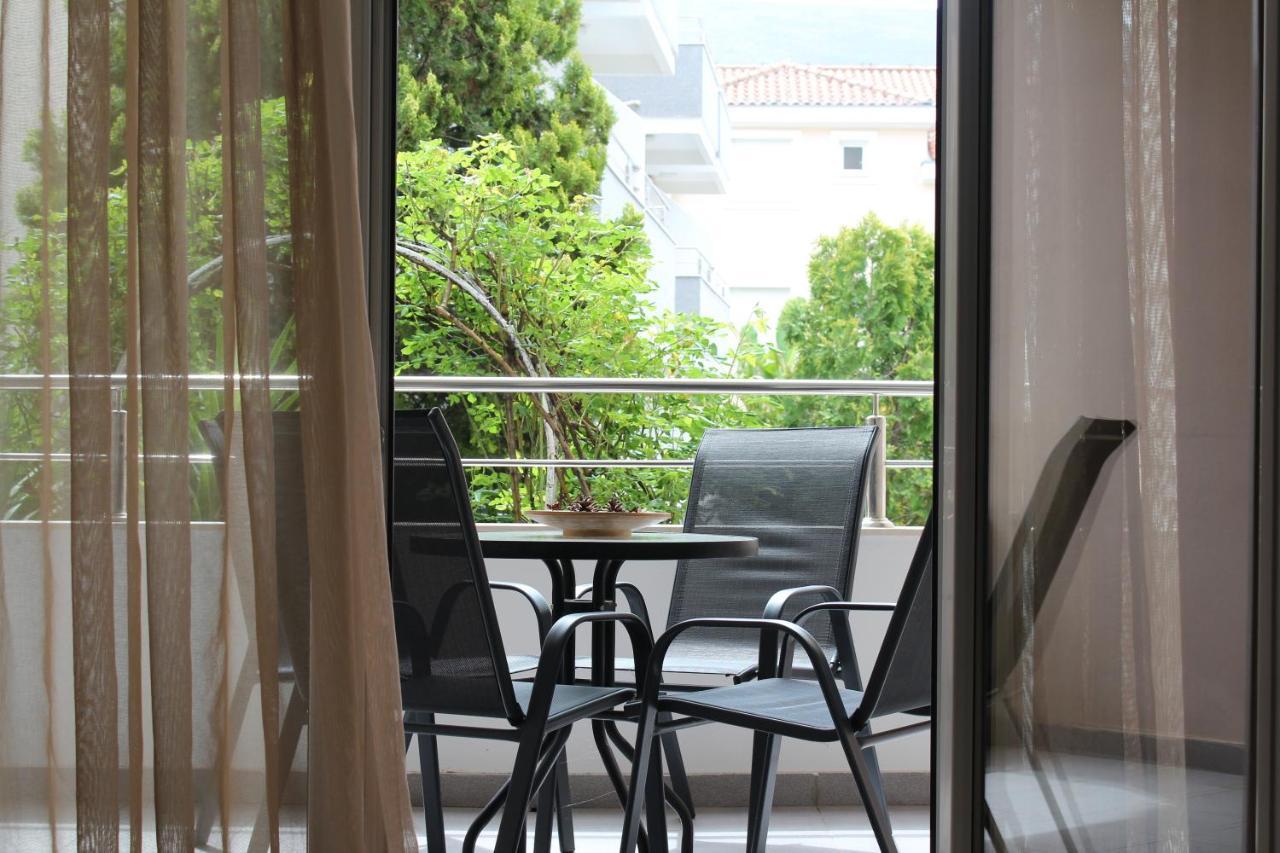 Sun Village Aparthotel Herceg Novi Buitenkant foto