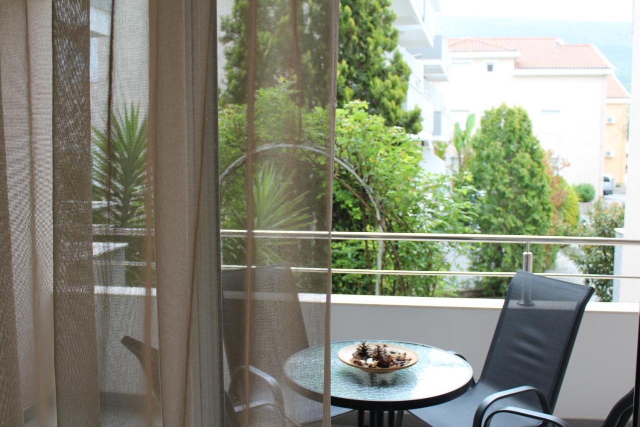 Sun Village Aparthotel Herceg Novi Buitenkant foto